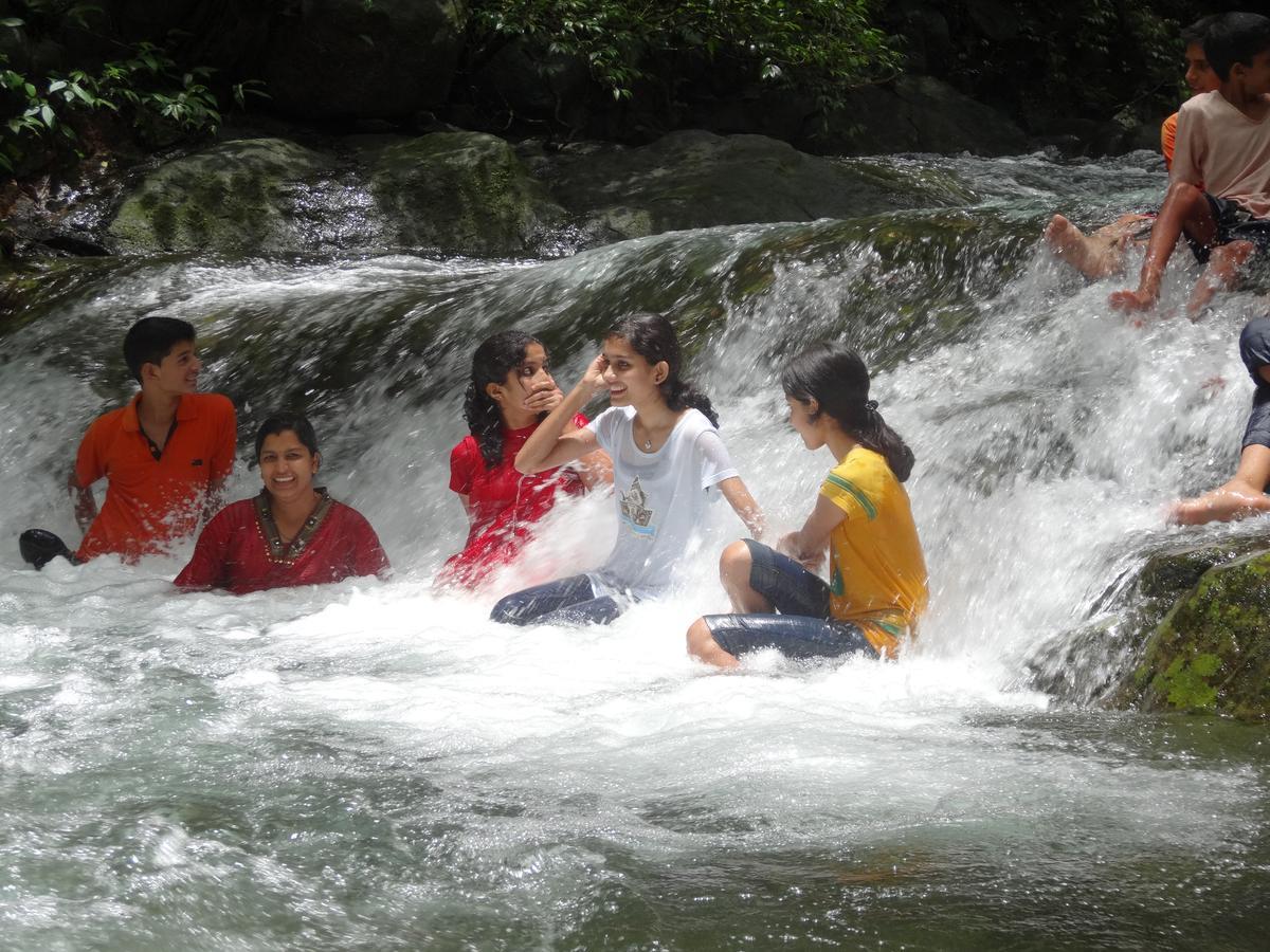 Kadamakolli Resort Kurchi 外观 照片